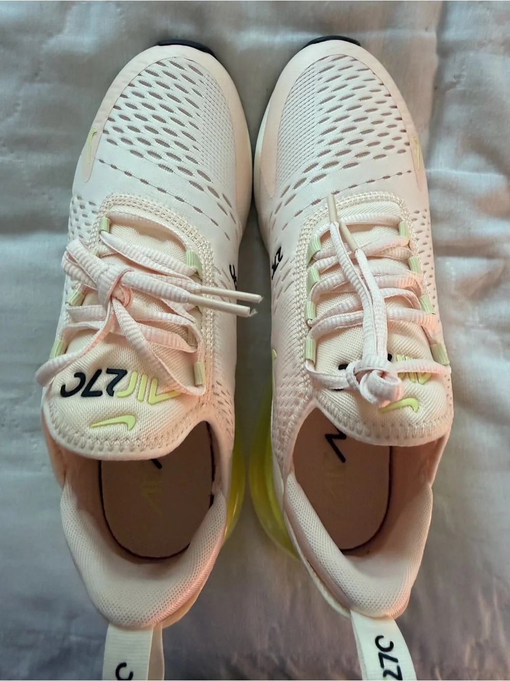 Nike Air Max 270. Women’s 9